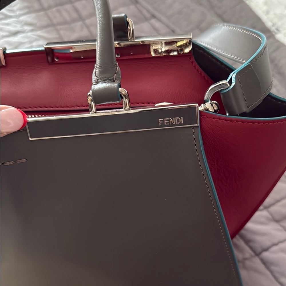 Fendi Women's Red and Gray Bag - Picture 2 of 9